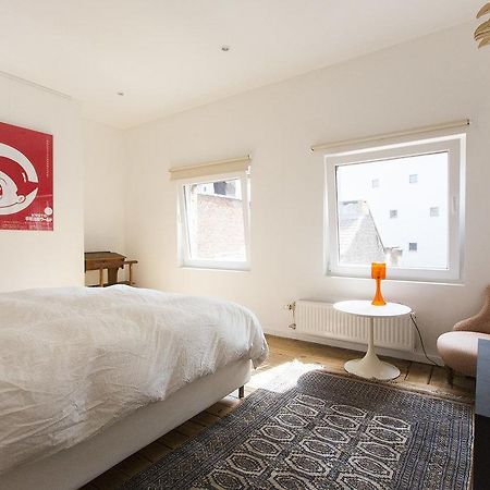 Les Chambres Du Petit Lion Brussels Luaran gambar